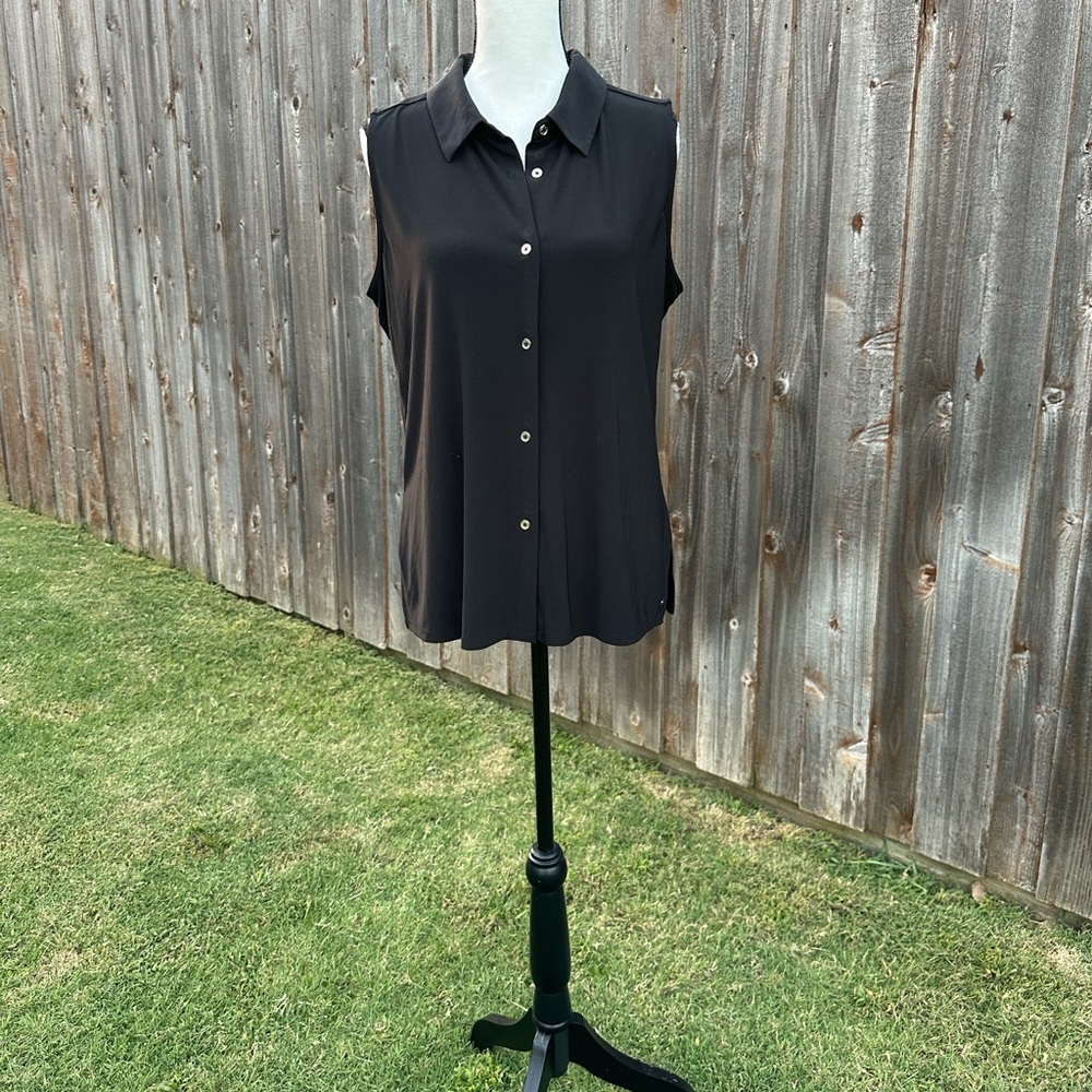 Tommy Hilfiger Black Sleeveless Button-Down Blouse EUC